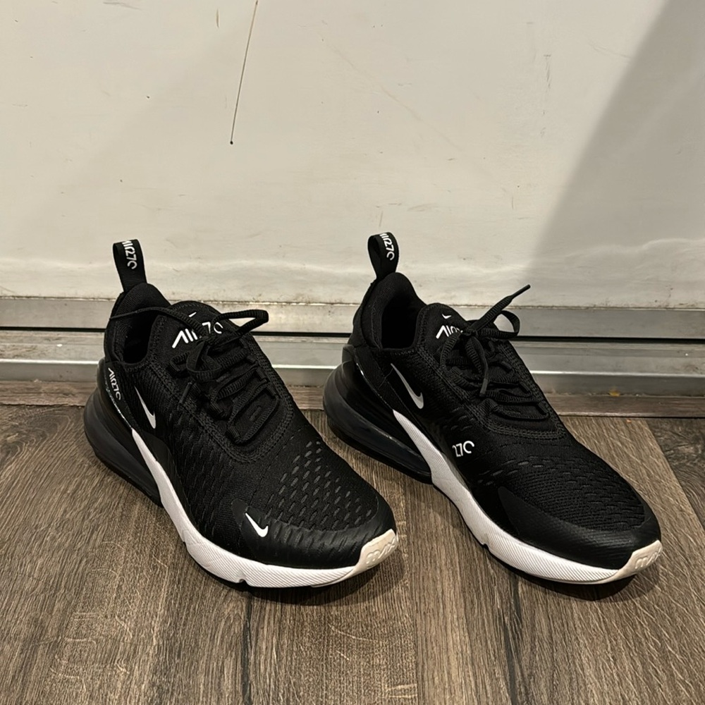 Nike Air Max 270